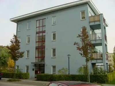 Nachmieter gesucht-nur für 2 Personen mit WBS-Anspruch 160/180/220 — photo 1